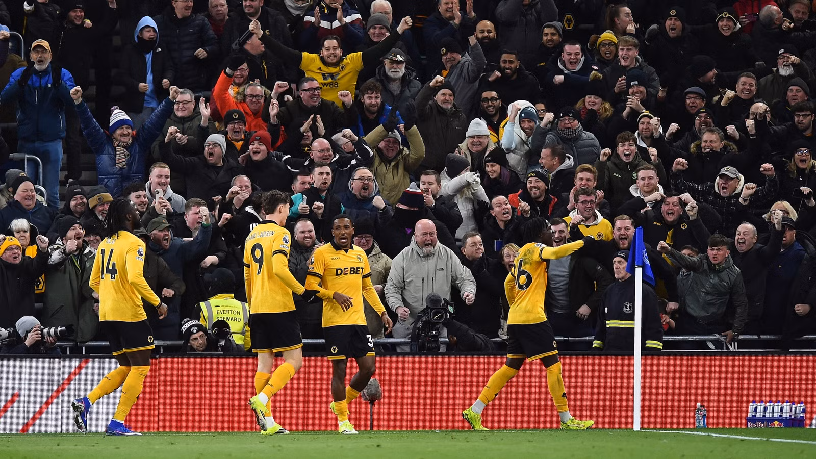 Agents in talks as Chelsea make January contact for Wolves star Mateus Mane