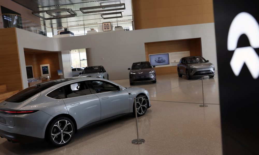 Why the largest U.S. auto dealer isn't interested in Chinese cars