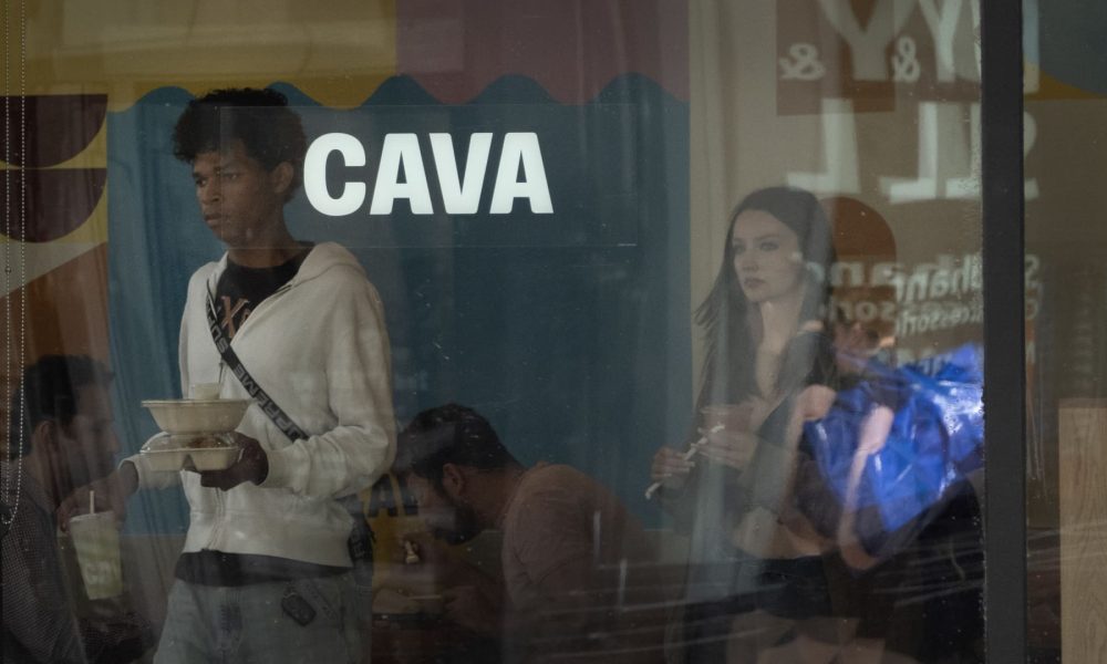 CAVA Q4 2025 earnings
