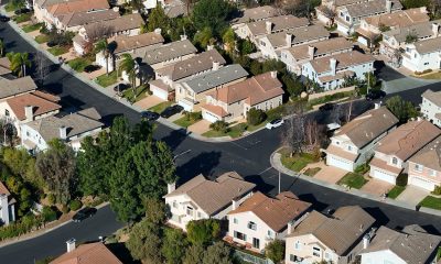 Mortgage rates drop below 6%, matching lowest level since 2022