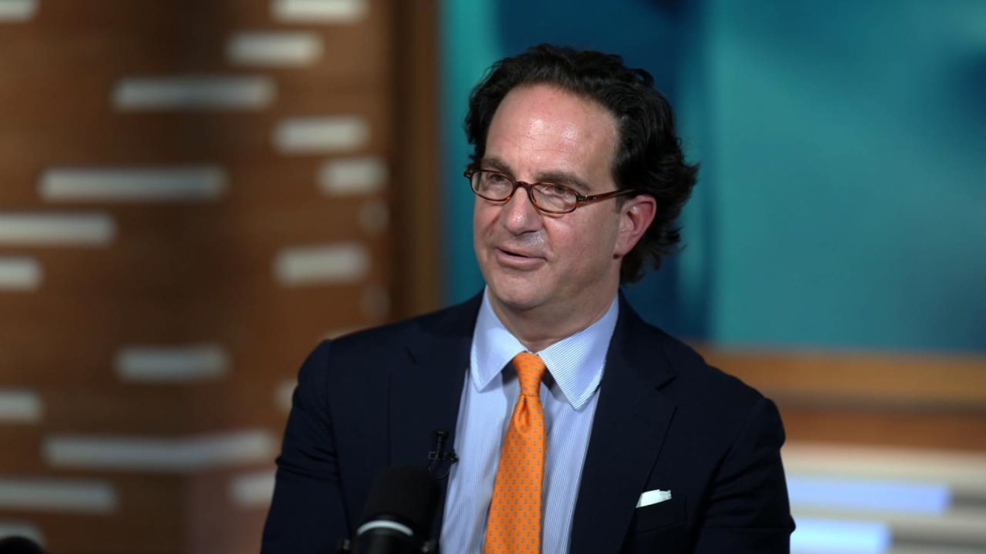 Apartment developer Bozzuto is deploying $1 billion toward older buildings