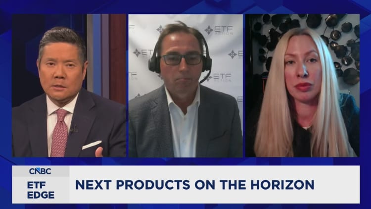 ETF investing: Simple vs. Complex?