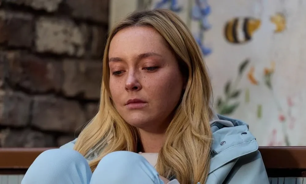 Coronation Street ‘confirms’ who takes down abuser Megan in shock twist | Soaps