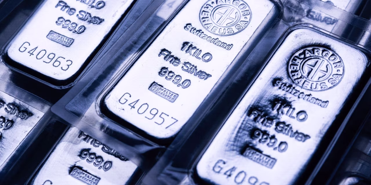 Gold and Silver Plunge in Worst Day Since 1980