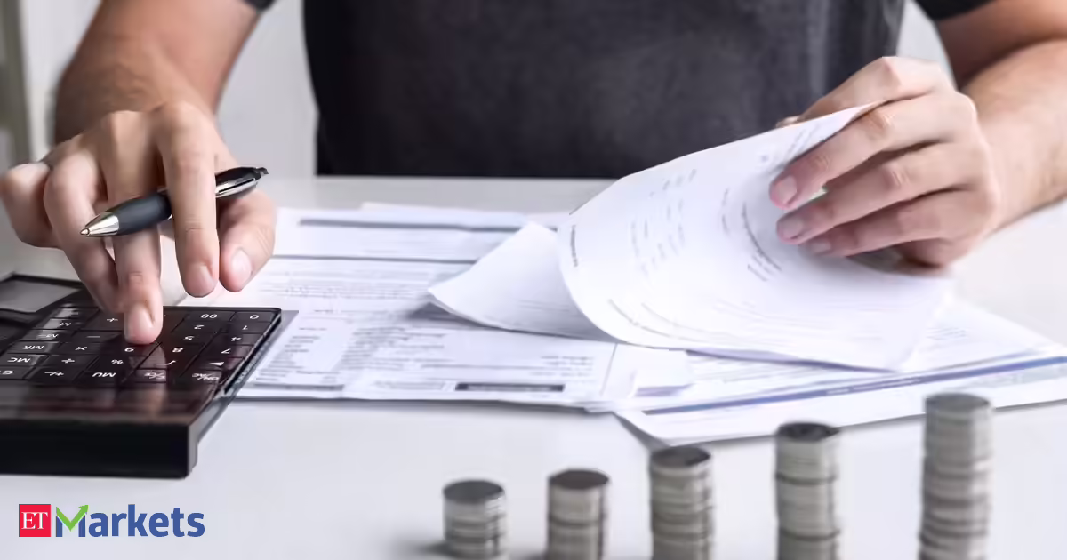 Trade pact, rupee rally light up offshore debt window