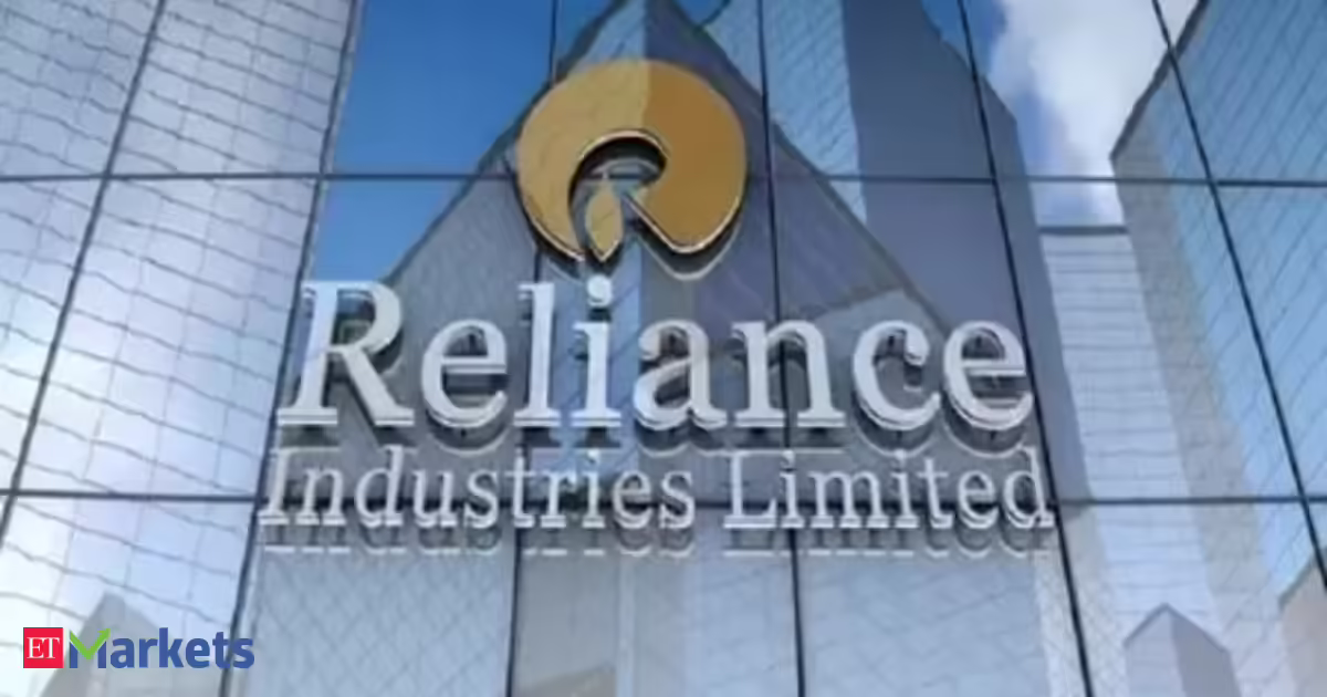 Mcap of 8 of top 10 valued firms surges by whopping Rs 4.55 lakh cr; Reliance biggest winner