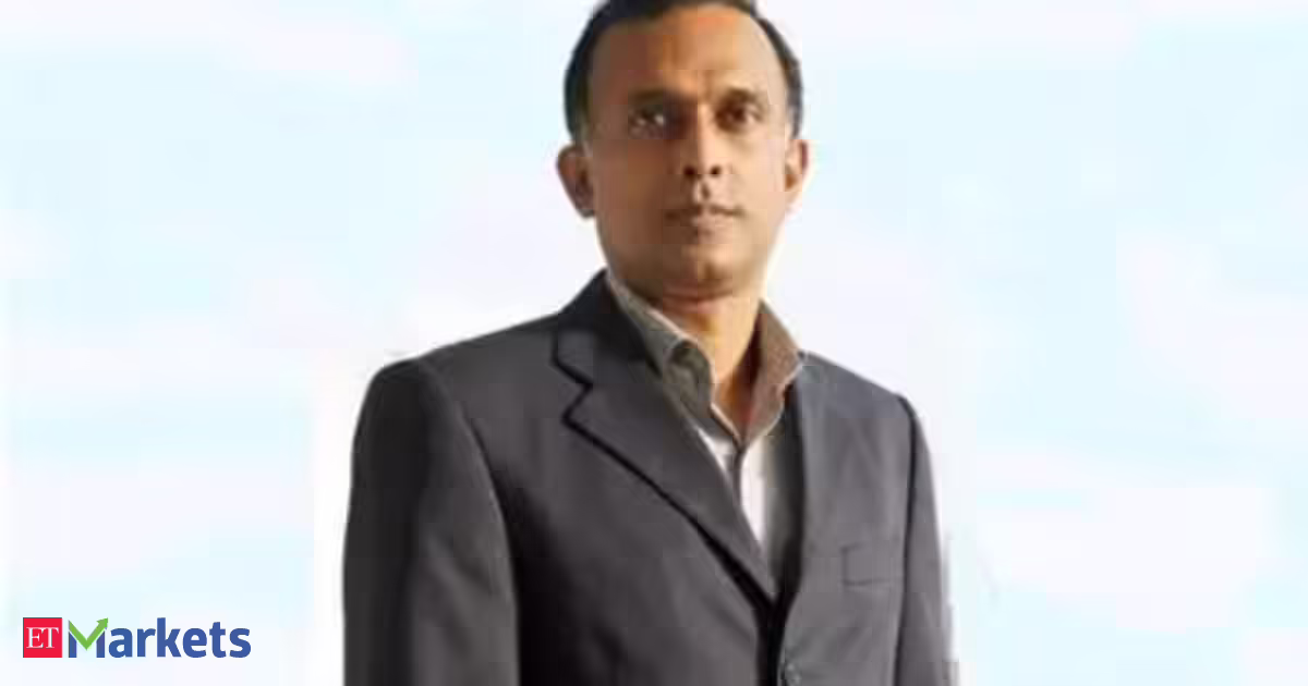 FIIs ease bearish bets post-Budget, but charts warn of range-bound Nifty: Anand James