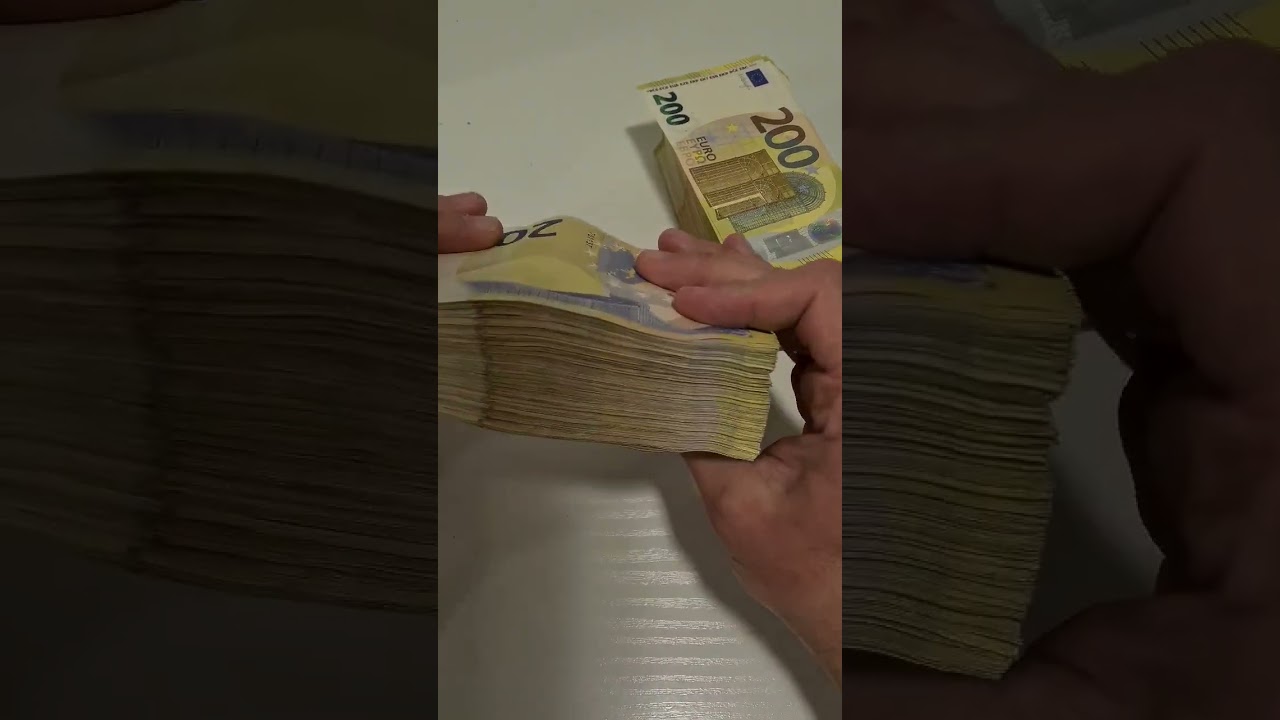 Can you guess the amount  #cash #money #casino