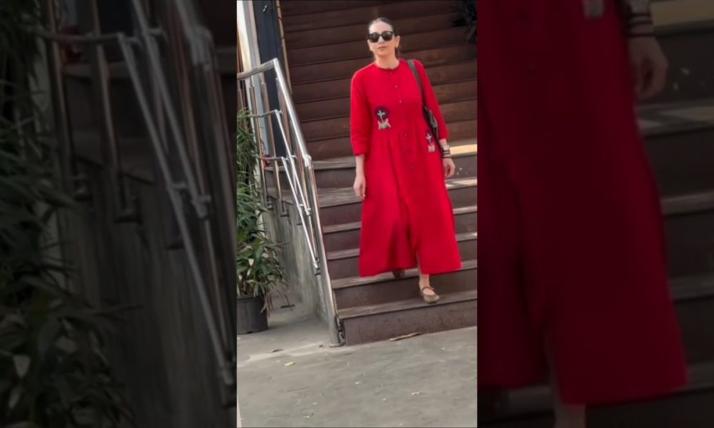 Karisma Kapoor's financial condition is like that of Rajpal Yadav. #shortvideo