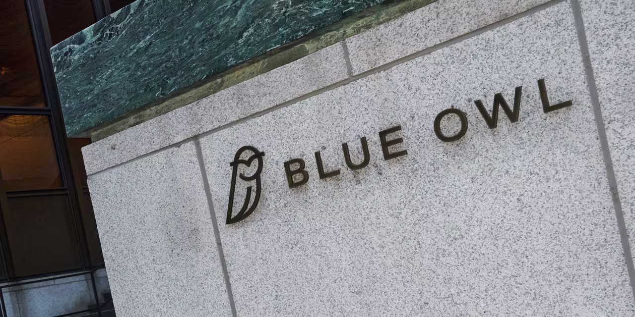 2 Firms Offer to Buy Shares in 3 Blue Owl Private Credit Funds at Big Discount