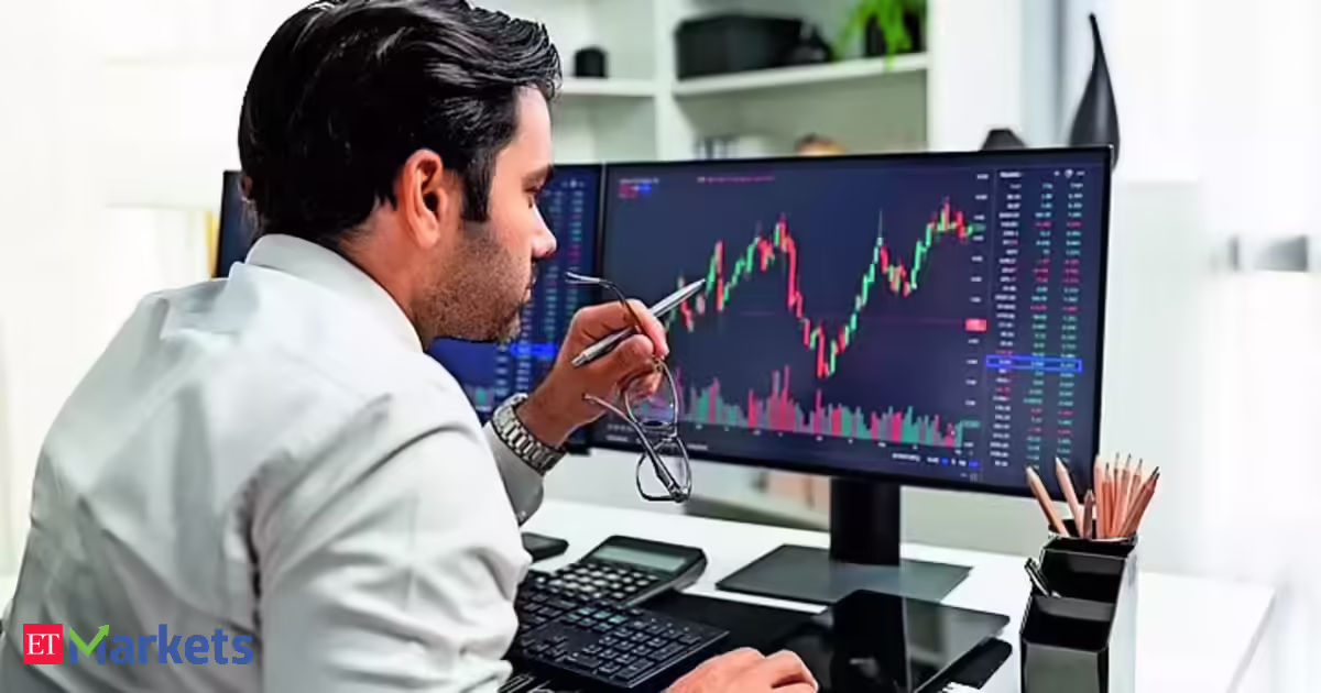 D-Street up on bank, auto boost amid caution ahead of F&O expiry