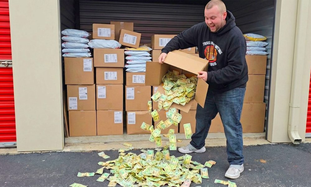 I Bought the Ultimate Hoarder Storage Unit! Cash Hidden Everywhere!