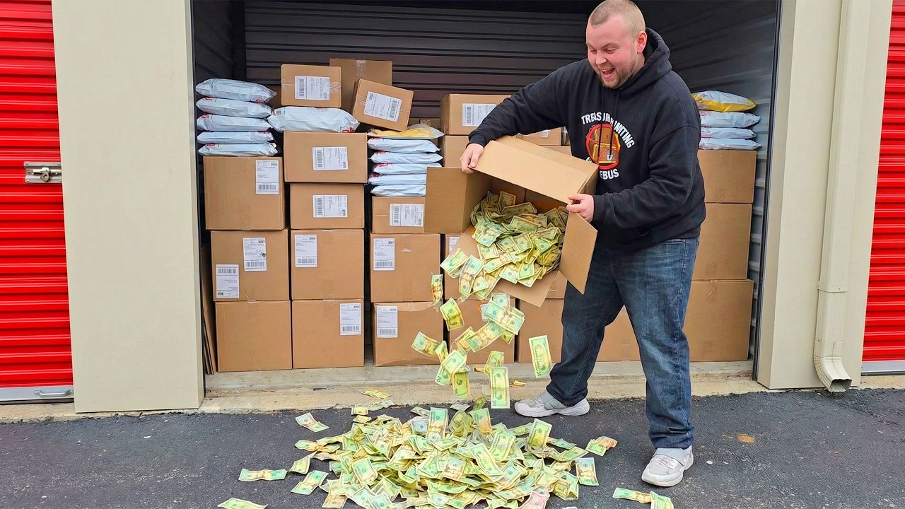 I Bought the Ultimate Hoarder Storage Unit! Cash Hidden Everywhere!