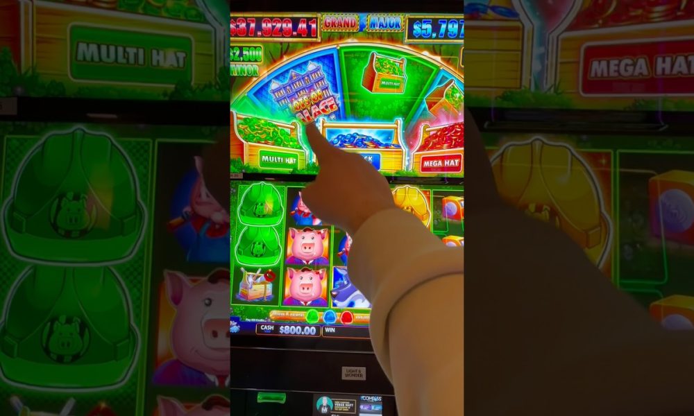 The BRAND NEW huff n puff! #gambling #casino #money #comedy #slots