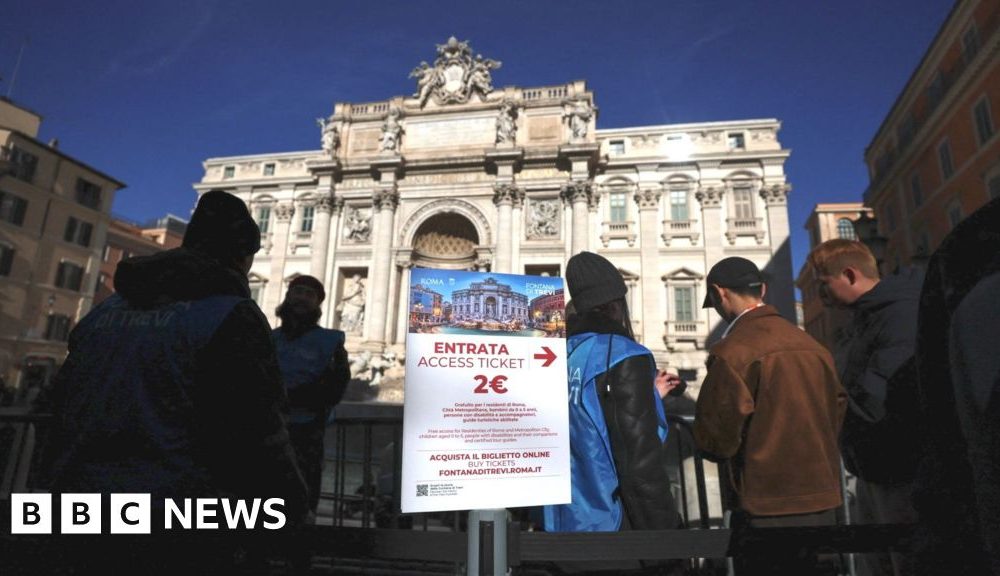'Pay and smile' - Rome visitors face Trevi Fountain charge