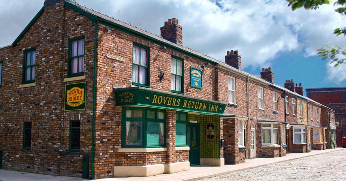 Coronation Street uploads flash-forward episode 3 days early