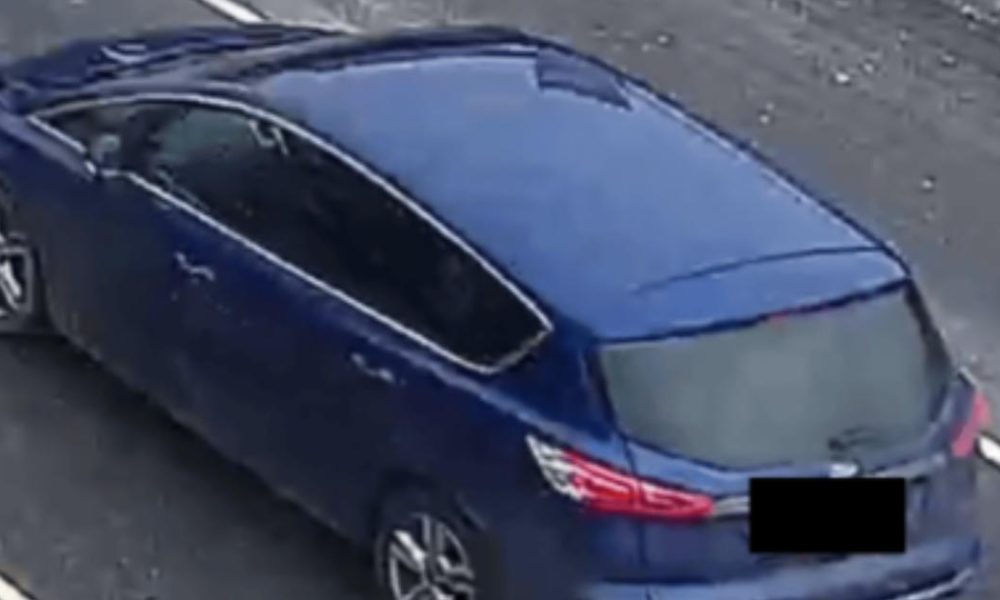 Ford S-Max image released in Humberside Police crash appeal