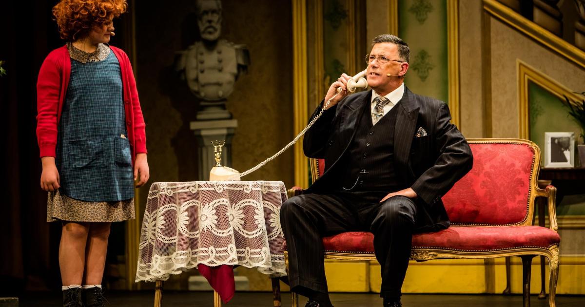 Annie, York Light Opera Company at York Theatre Royal