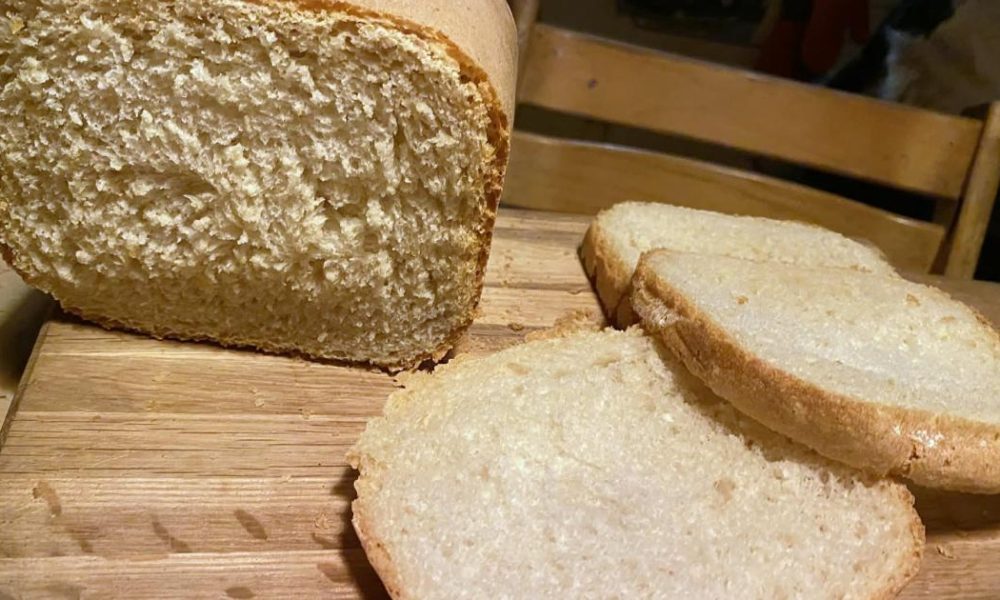 Lakeland compact bread maker serves up fresh homemade bread