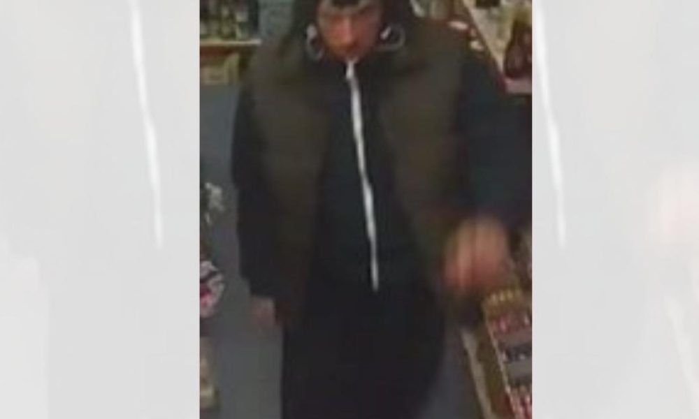 York - thief targets shop in Foxwood and steals alcohol