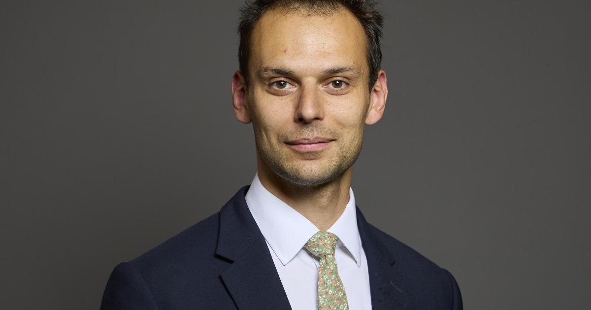 Labour MP Josh Simons resigns as a Cabinet Office minister