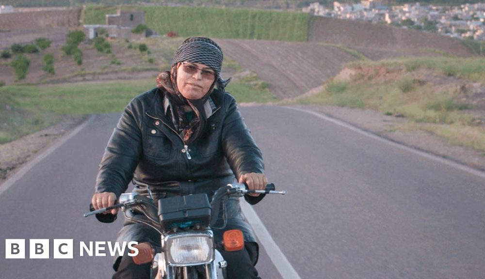 Iran women defying norms in Oscar-tipped film
