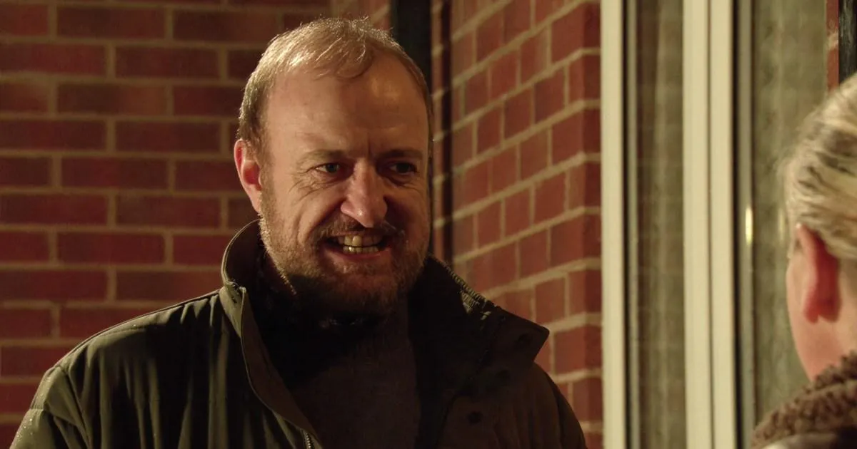 Coronation Street's Mal left to die as legend is arrested for attack | Soaps