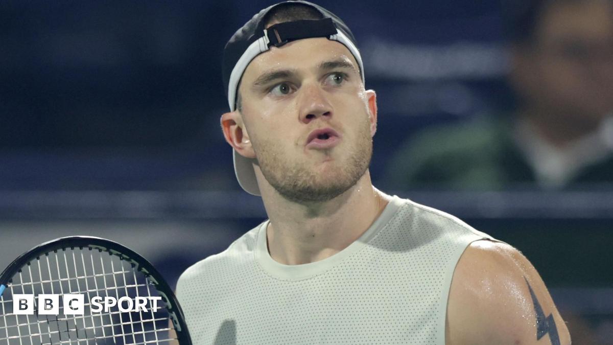 Jack Draper reacts during his match against Quentin Halys at the Dubai Tennis Championships