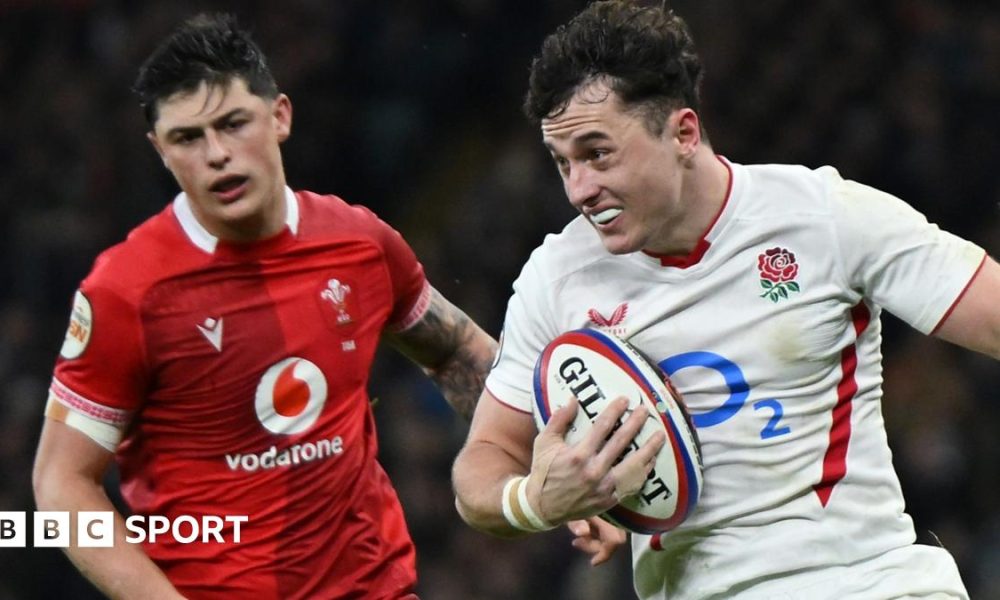 Henry Arundell celebrates scoring a try for England
