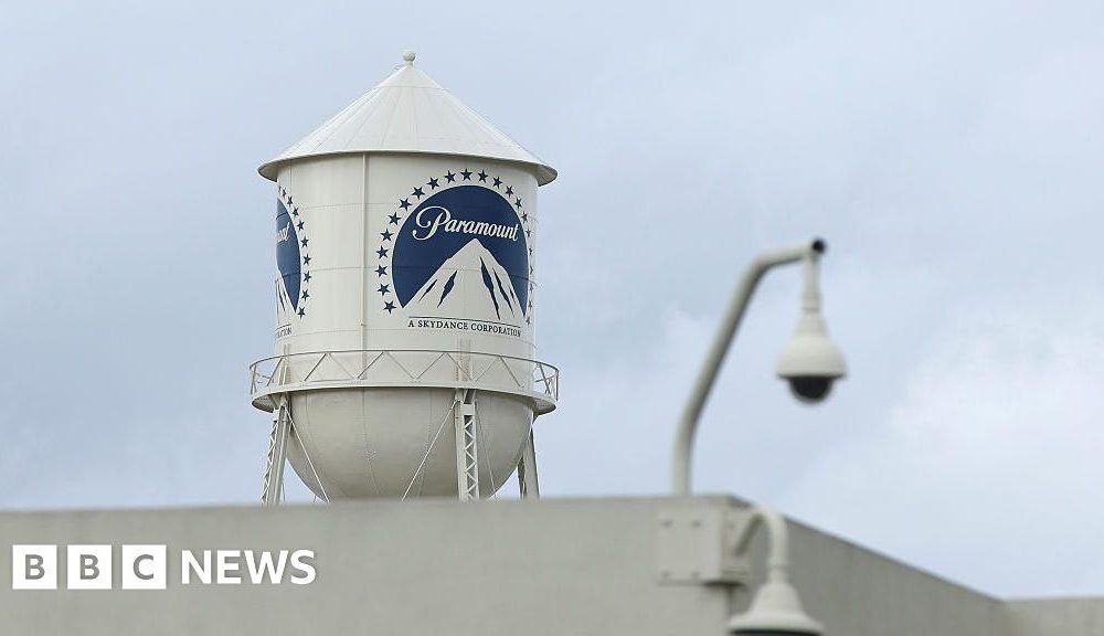 Netflix drops Warner Bros bid, clearing way for Paramount takeover