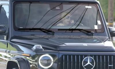 britney spears driving with ring in hand backgrid 1