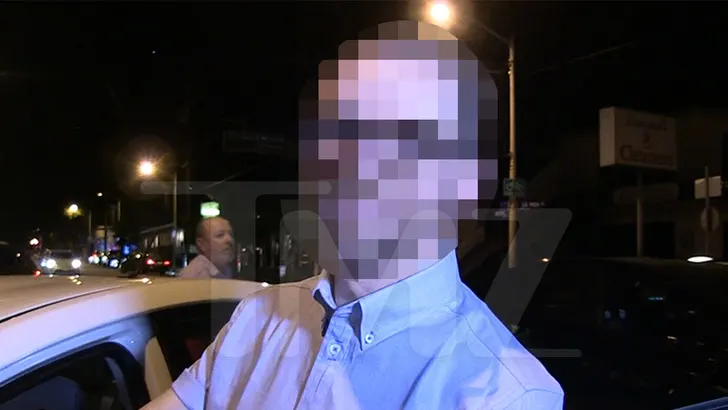 021026_simon_pegg_guess_who_kal