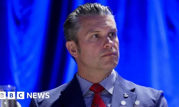 US threatens Anthropic with deadline in dispute on AI safeguards