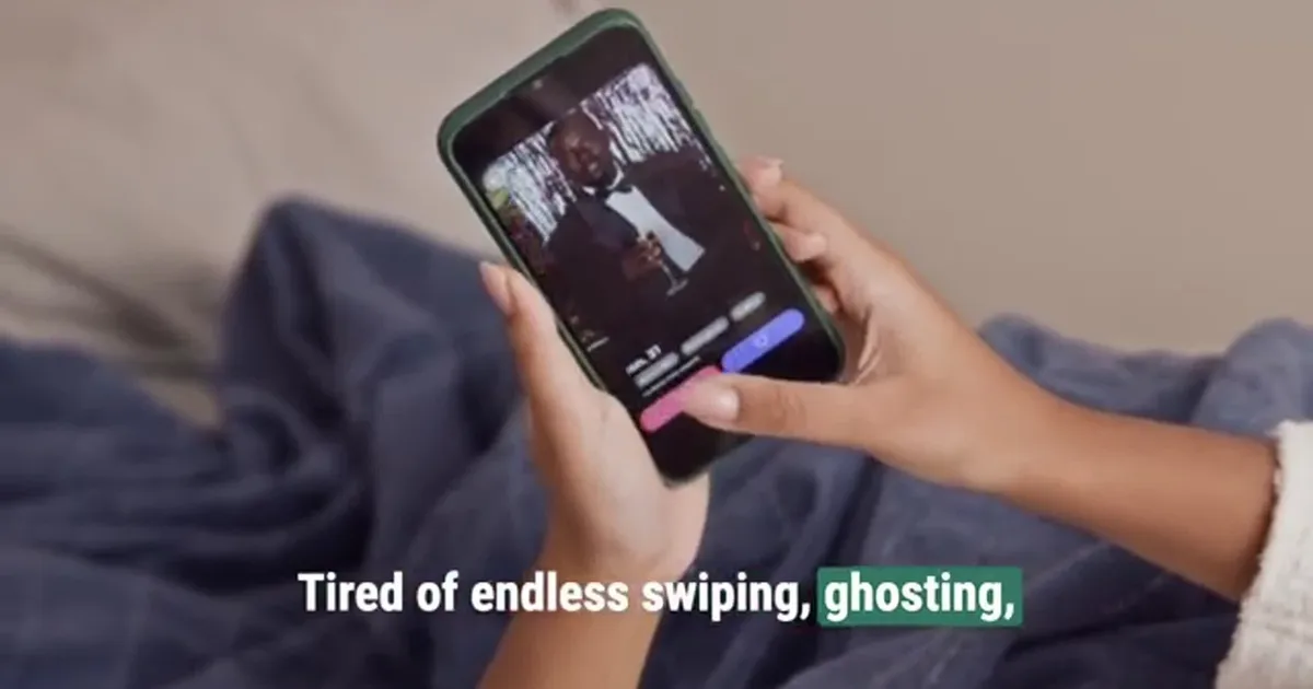 Burnt out by dating apps? ‘Retromancing’ might be the answer!