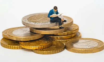 Why It Matters If You See Your Partner As A 'Spender'