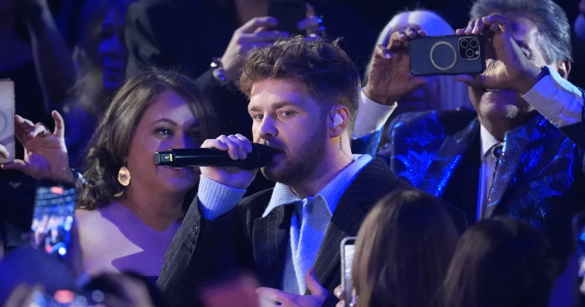 Alex Warren Speaks Out After Grammy Awards Performance Mishap