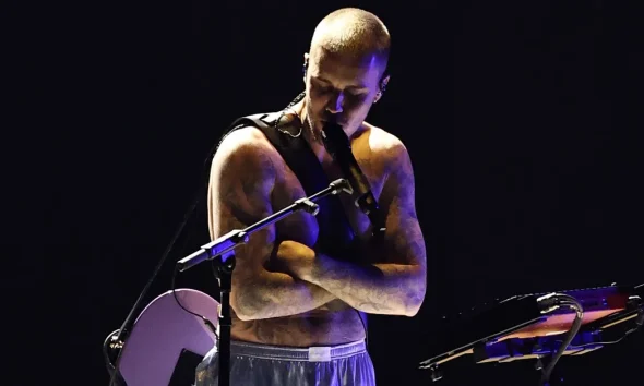 Grammys Boss Reflects On Justin Bieber's Boxers Performance