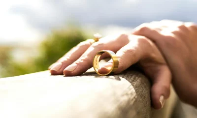 4 Science-Backed Signs You're Headed For Divorce