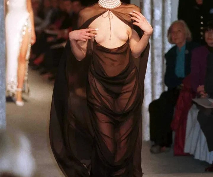 Chappell Roan's Grammy Awards look was reminiscent of this Mugler ensemble from 1998