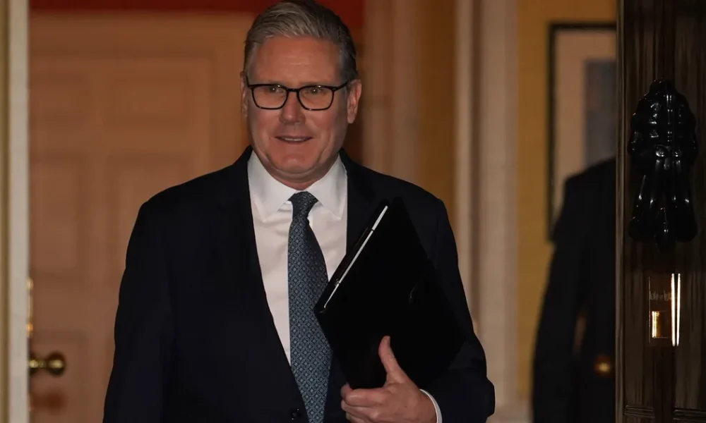 Fresh Blow For Keir Starmer As Head Of Civil Service Resigns