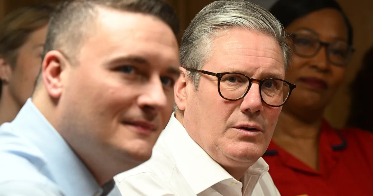 Starmer Slaps Down Streeting Over Mandelson Message Release
