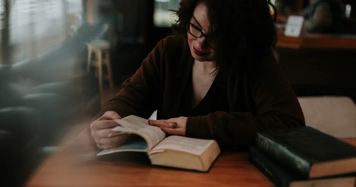 Reading And Writing Reduce Dementia Risk, Says Study