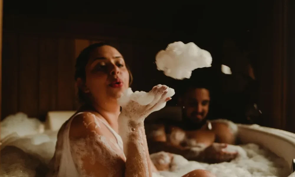Recreate The Bridgerton Bathtub Scene With Erotic Scent