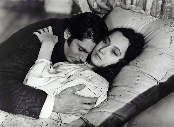 Laurence Olivier and Merle Oberon in 1939's Wuthering Heights