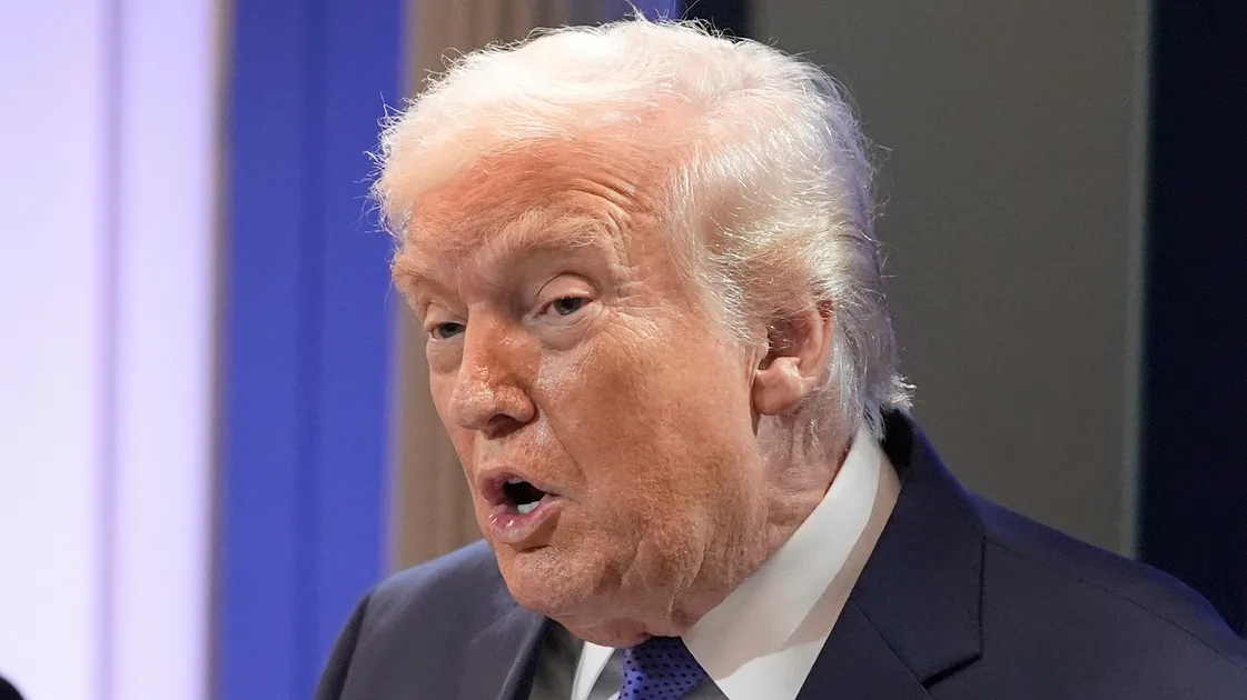 Trump Praises 'New Hero' After Tirade Against Supreme Court