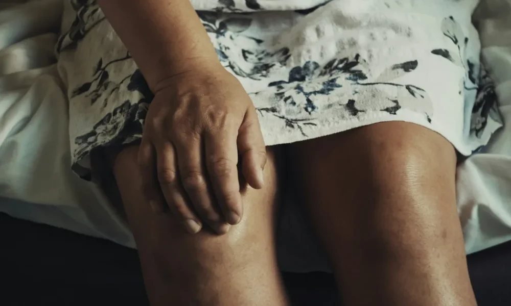 How To Squat Without Hurting Your Knees