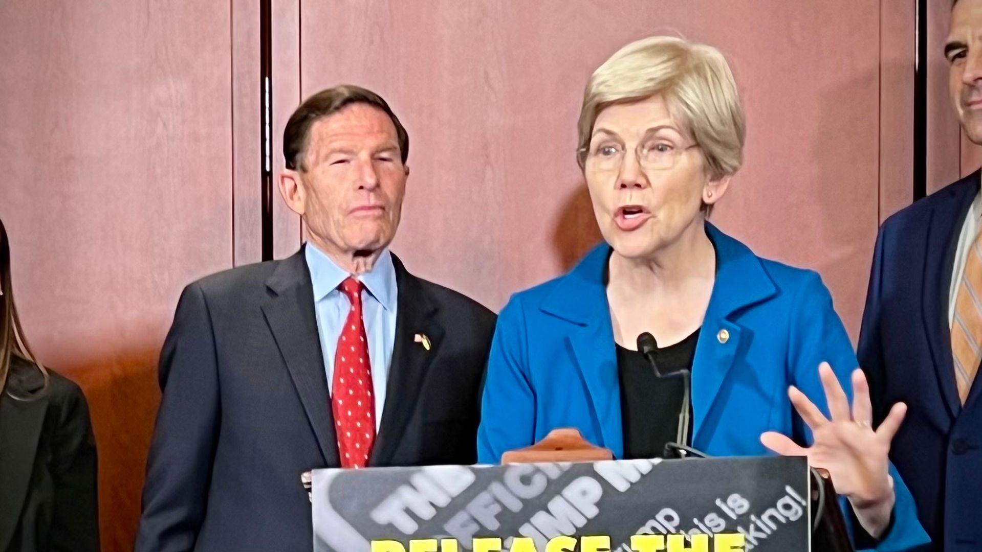 U.S. Senate Democrats asked Treasury, DOJ to probe Binance's illicit finance controls