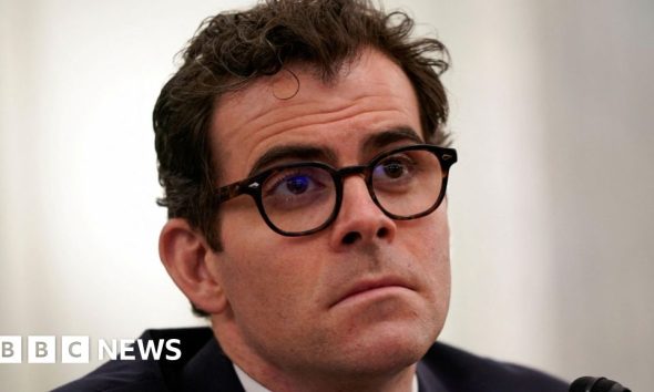 Instagram head questioned in social media addiction trial