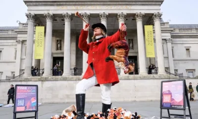 Thousands call on the government to stand by its promises to ban trail hunting