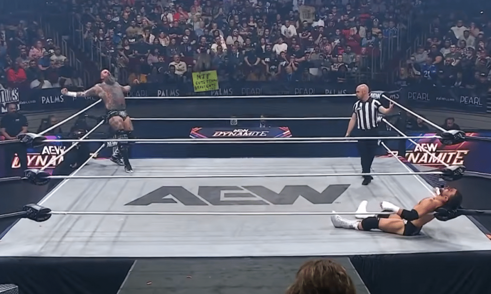 Trump booed as wrestling crowd chant 'fuck ICE'